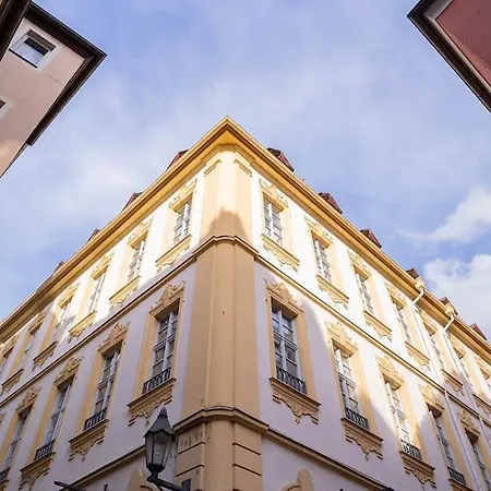 Barockes Wohnen Am Marktplatz-stadtmitte Apartment